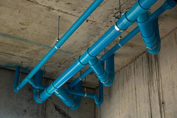 Installation des Raccords en PVC Connexions Solides