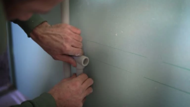 Conduit en PVC Solution Fiable pour les Connexions de Tuyaux