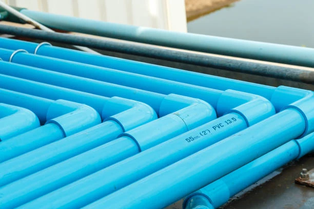 Comment Installer un Tuyau d’Eau en PVC : Guide Étape par Étape