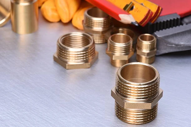 La Fabrication des Tuyaux avec Raccord en Laiton