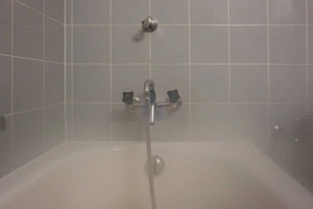 Mon expérience avec un robinet de salle de bain en or