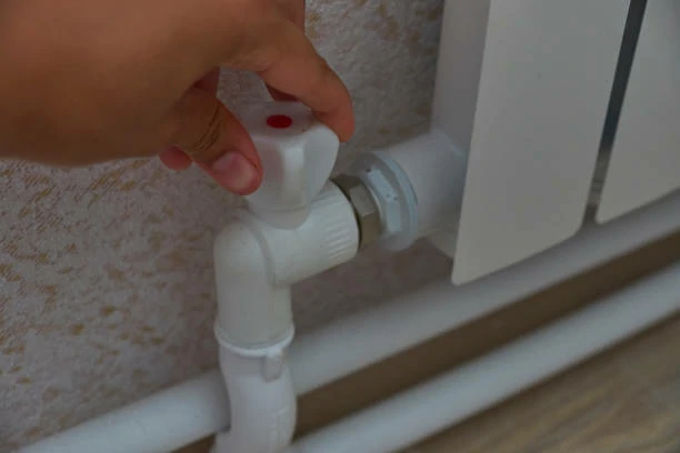 Découpage des Raccords PPR pour Mélangeur d’Eau