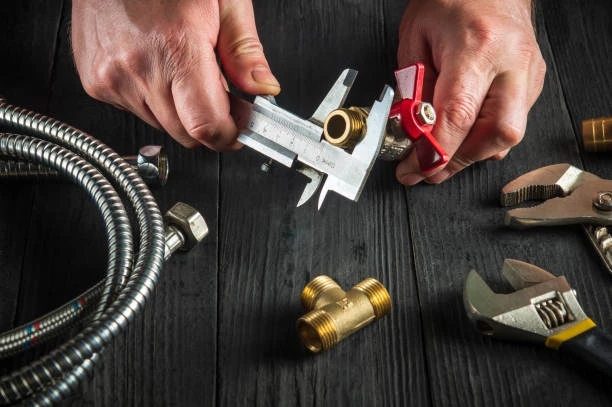 Tuyau tressé en nylon rôle des distributeurs et importance dans les différents secteurs