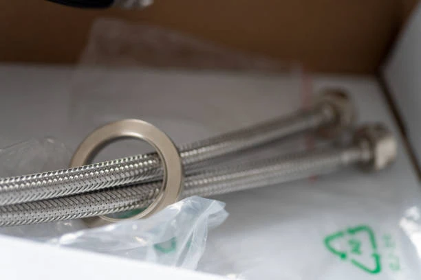 Tuyaux tressés renforcés  La solution idéale pour résoudre vos problèmes industriels