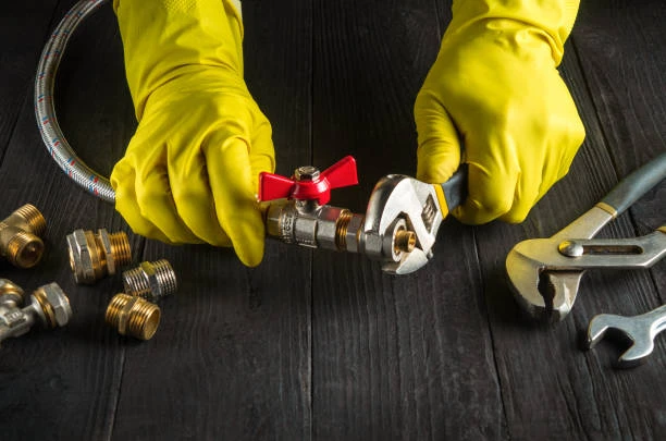 Tuyau tressé en nylon et son entretien par le nettoyage