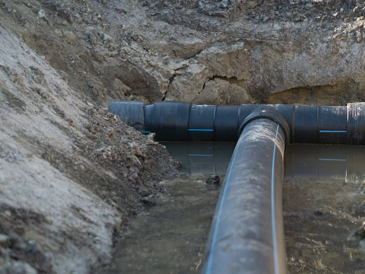 Comparing the Performance of HDPE Pipes with Other Types of Pipes