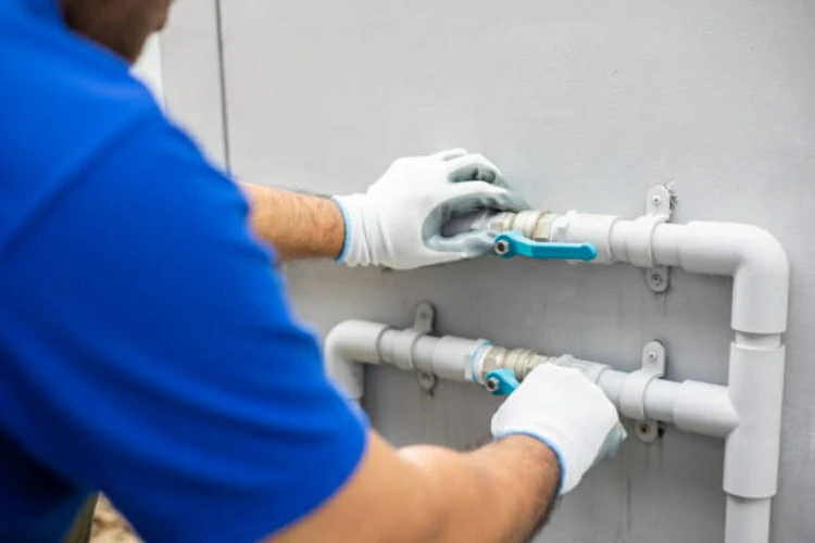 Comparative Analysis of CPVC Tubes with Other Piping Materials