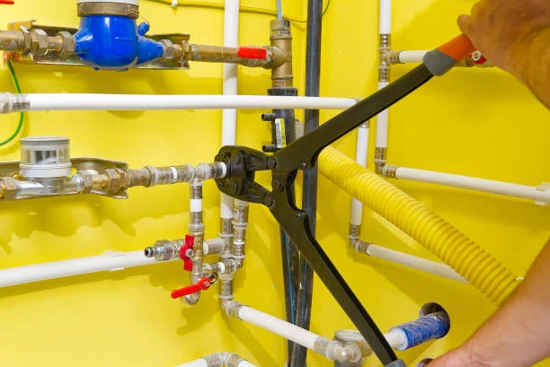 Quick Fixes with Basic Plumbing Tools